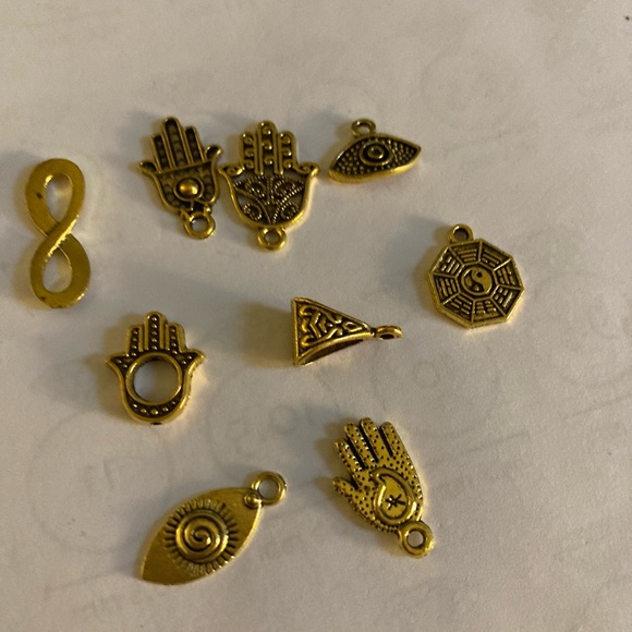 Lot of 9 gold charms/pendants Pagan/Occult theme for jewelry - Picture 8 of 9